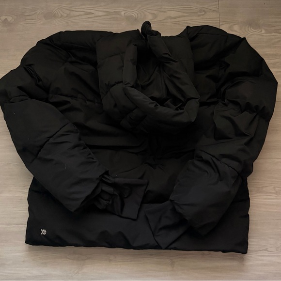 Men’s Puffy Jacket - Picture 4 of 7